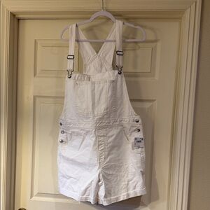 American Eagle Outfitters White Denim Overalls Sz L.  NWT. Box35